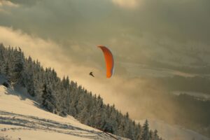 Paragliding Winterflug Schnee