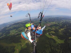 Pärchen Partnerflug im Tandem Gleitschirm