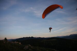 Adlerflug Gleitschirm Start